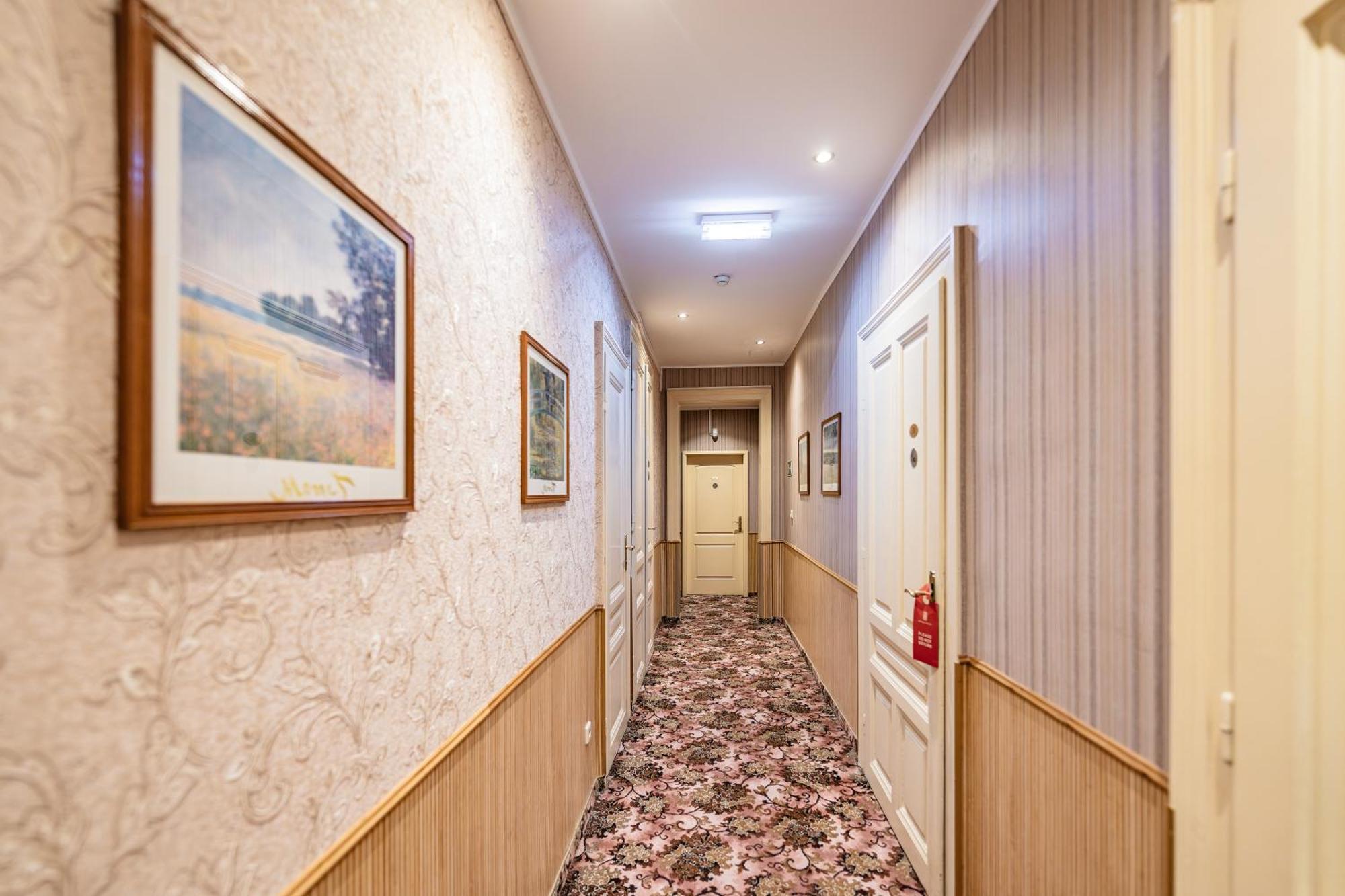 โฮเทล เพนชั่น บารอนเนส Bed & Breakfast เวียนนา ภายนอก รูปภาพ